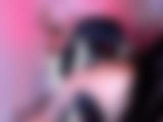 Bella's Live Sex Cam Show