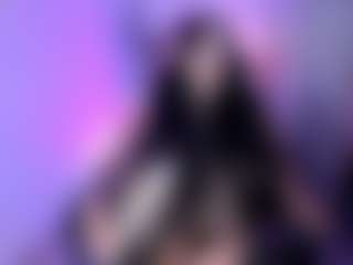 Bella's Live Sex Cam Show