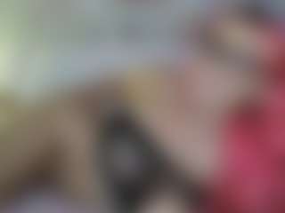 Emmie's Live Sex Cam Show