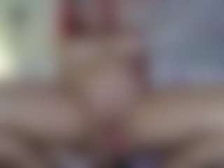 Emmie's Live Sex Cam Show