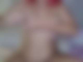 Emmie's Live Sex Cam Show