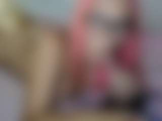 Emmie's Live Sex Cam Show
