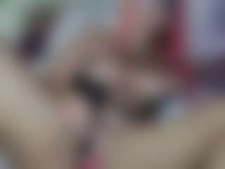Emmie's Live Sex Cam Show