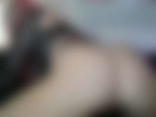 Emmie's Live Sex Cam Show