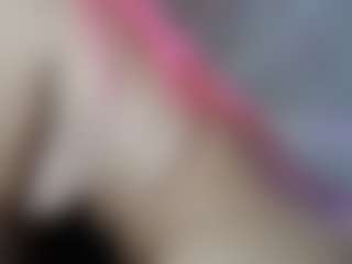 Emmie's Live Sex Cam Show