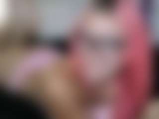 Emmie's Live Sex Cam Show