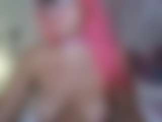 Emmie's Live Sex Cam Show