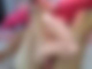 Live cam show with Emmie Ray - Pinup on madthumbs
