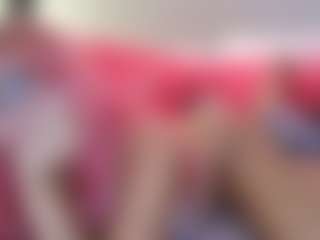 Live cam show with Emmie Ray - Fingering on camgirlchat.live