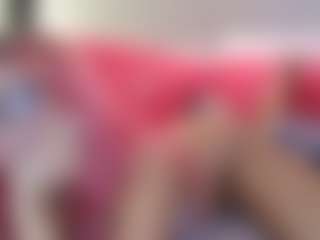 Live cam show with Emmie Ray - Fingering on chickslive.net
