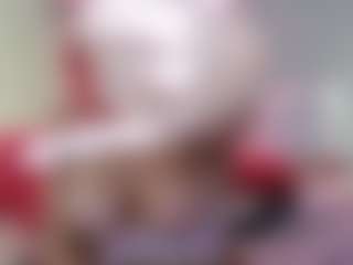 Live cam show with Emmie Ray - Green Eyes on live18s.com