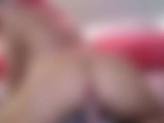 Live cam show with Emmie Ray - Tease Lovense on boobsie.com
