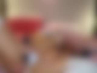 Live cam show with Emmie Ray - Shredded on camwithhim.com