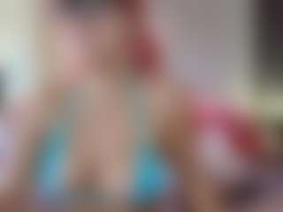Live cam show with Emmie Ray - Bluehair on livesuperchat.net