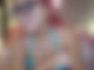 Live cam show with Emmie Ray - Normal on CamwithHer