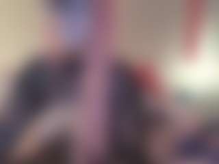 Live cam show with Emmie Ray - HD Big Tits on CamwithHer
