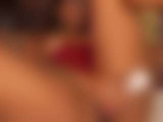 Live cam show with Kali Hill - Spread on StripNow