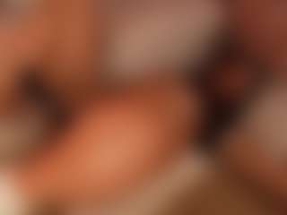 Live cam show with Kali Hill - Yoga MILF on AdultVida.com