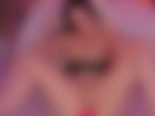 Live cam show with Scarlet-jons - Colombia MILF on CamwithHer