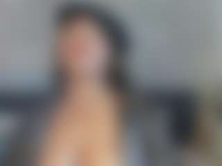 Live cam show with HOTTIE ANNETH - Ebony on Camsoda | colombia