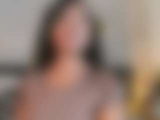 Live cam show with HOTTIE ANNETH - Brown Hair Teen (18+) on SpunkLive
