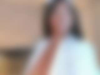 Live cam show with HOTTIE ANNETH - Brown Hair Teen (18+) on Chatstar