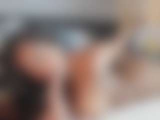 Live cam show with HOTTIE ANNETH - Brown Eyes Black on Chatstar