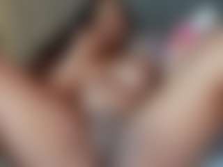 Live cam show with HOTTIE ANNETH - Ebony Lush on CamClone