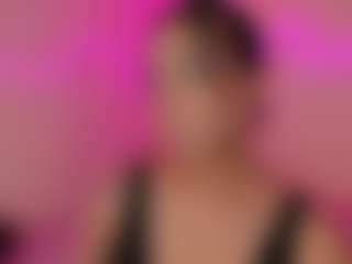 CarolineeGarciaa's Live Sex Cam Show