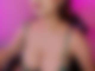 CarolineeGarciaa's Live Sex Cam Show