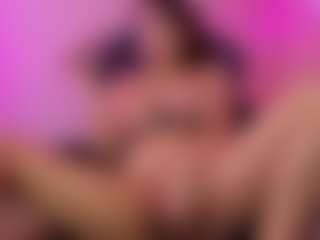 CarolineeGarciaa's Live Sex Cam Show