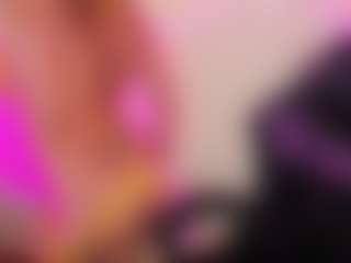 CarolineeGarciaa's Live Sex Cam Show