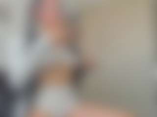 Cam Show en direct de carolinetsdoll
