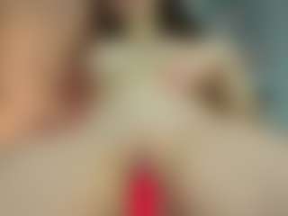 Live cam show with KateBleare - Bikini on AdultVida.com