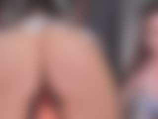 Live cam show with KateBleare - Teen (18+) on Streamer API