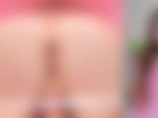 Live cam show with KateBleare - Teen (18+) on Dolls Live