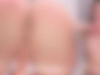 Live cam show with KateBleare - Thong on CamClone