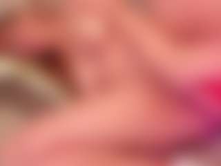 Live cam show with Samaantha-White - Big Tits on iamadamtest123.com