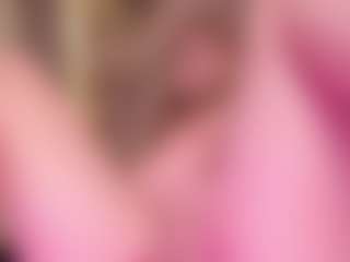 Live cam show with Samaantha-White - Mature on StripNow