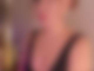 Live cam show with Samaantha-White - Spank on Uber Horny