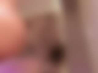 Live cam show with Samaantha-White - Shaved Pussy on Nude Chat * 1 On 1 Webcam Sex * Live Cam Show