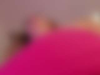Live cam show with Samaantha-White - Big Tits on crypto-cams