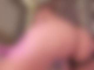 Live cam show with Samaantha-White - Facial Piercings on SpunkLive