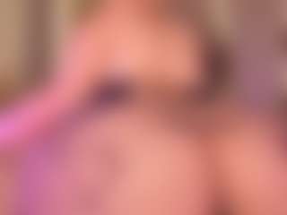 Live cam show with Samaantha-White - Blonde Hair on Uber Horny