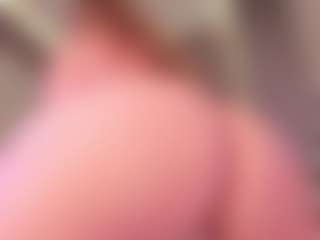 Live cam show with Samaantha-White - Athletic Dildo on SpankPalCams
