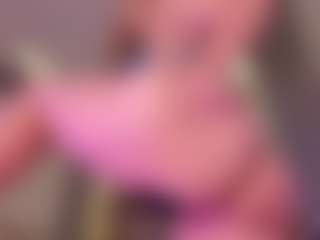 Live cam show with Samaantha-White - Strip Mature on friskycurves.com