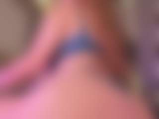 Live cam show with Samaantha-White - Blonde Hair Blowjob on Latina Girls