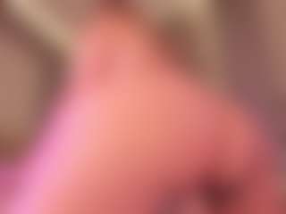 Live cam show with Samaantha-White - Brown Eyes Blonde Hair on Camsoda