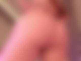 Live cam show with Samaantha-White - Spank on Camsoda