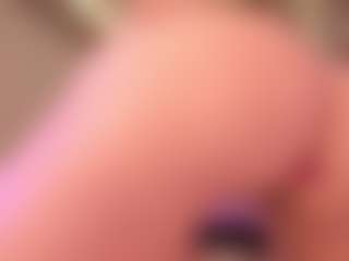 Live cam show with Samaantha-White - Tease Mature on Camsoda